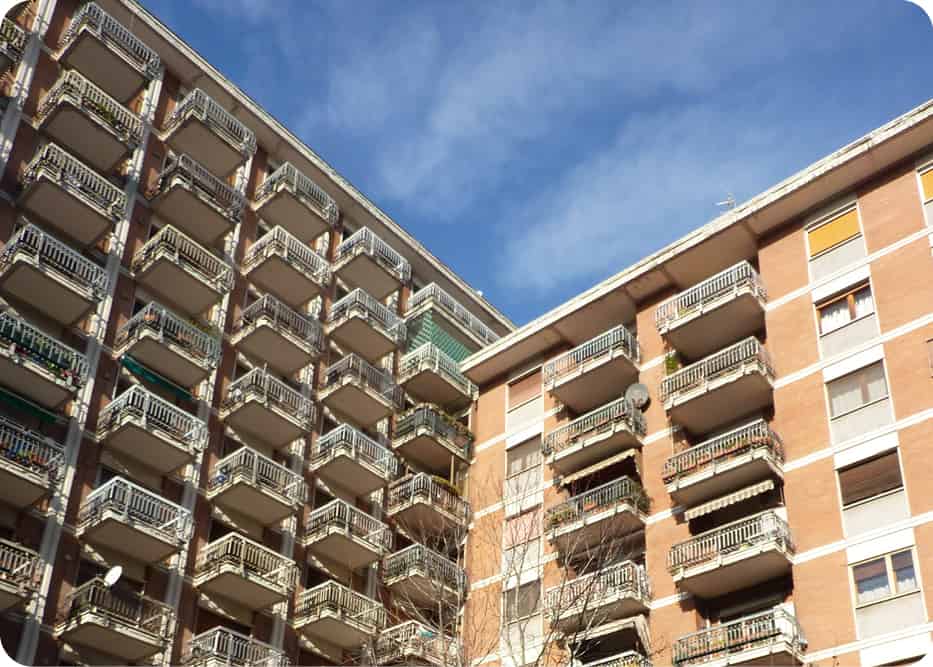 Facciata del condominio Brunelleschi per lavori di ristrutturazione ed efficientamento energetico