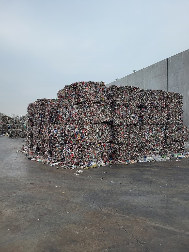 Discarica raccolta differenziata gestione del rifiuto